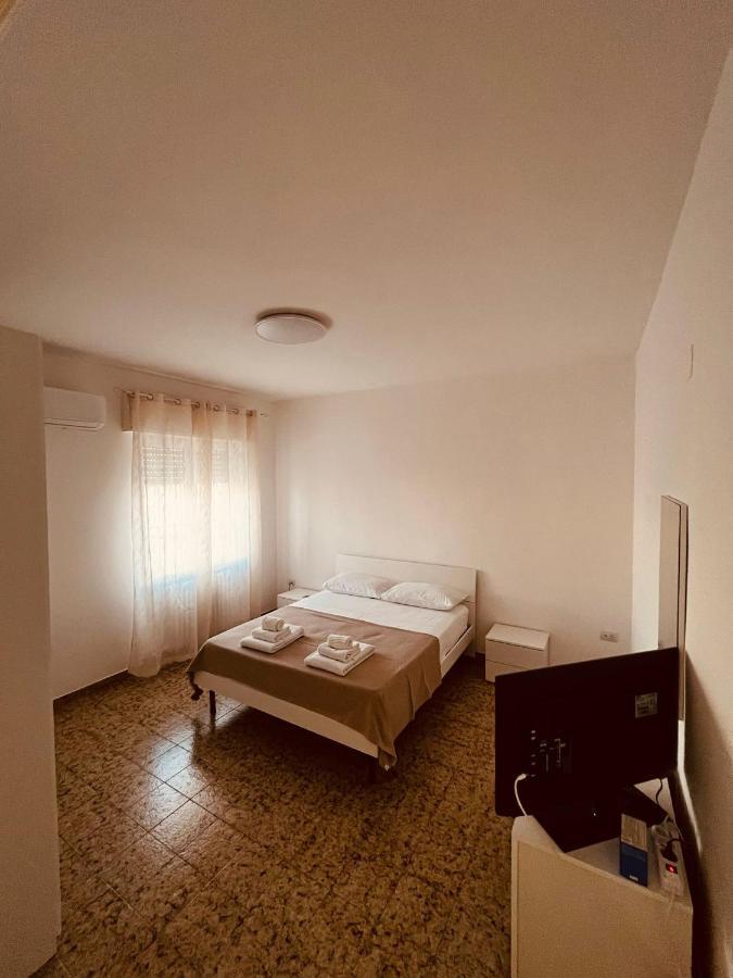 Shuby Home San Pietro Vernotico Luaran gambar